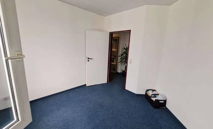 Vielseitige Bürogemeinschaft und Büroflächen in Chemnitz-Burkersdorf