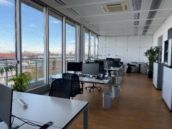 Lichtdurchflutete Bürogemeinschaft mit Alpenblick in München-Laim — Bild 6