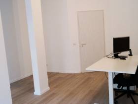 Modernes Zwei Raum Büro ab sofort