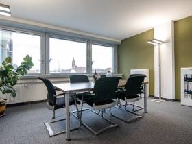 Arbeiten im Herzen von Sachsenhausen in geselliger Bürogemeinschaft