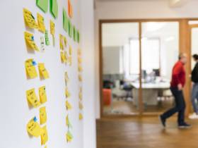 Schreibtisch Arbeitsplätze in der Kraemerschen Kunstmühle