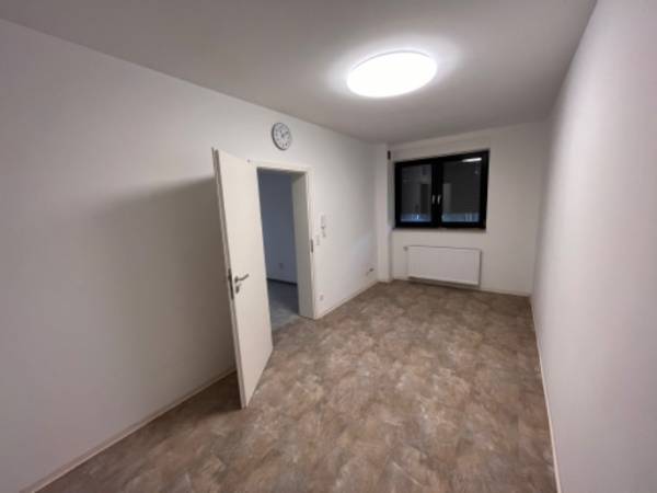Flexible Bürogemeinschaft in Eppelheim im Gewerbegebiet — Bild 2