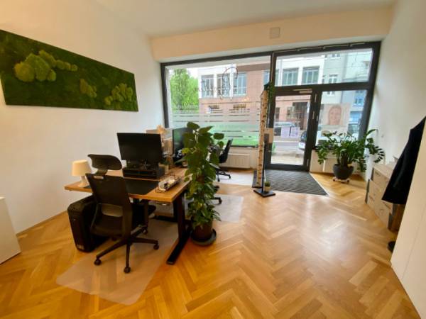 Schreibtischplatz in München (Au-Haidhausen) – Einladende Bürogemeinschaft in München-Au-Haidhausen — Bild 1