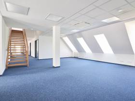 Zentrale Büroräume in Flughafennähe