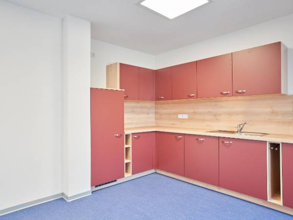 Zentrale Büroräume in Flughafennähe — Bild 6