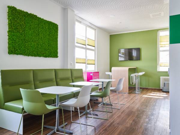 Zentrale Büroräume in Flughafennähe — Bild 8