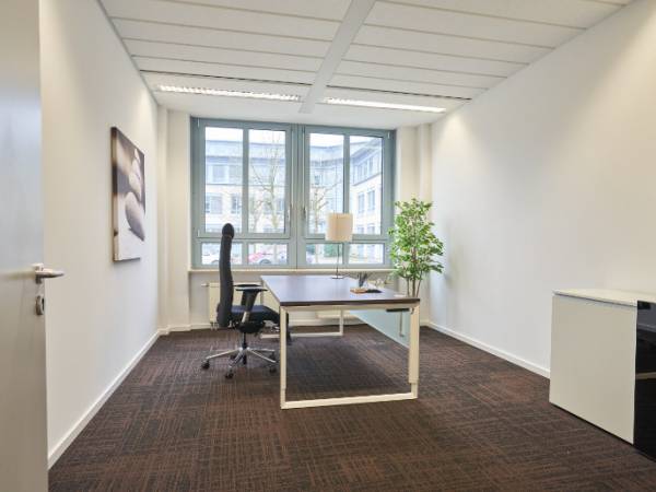 Flexible Büroräume mit Weitblick ins Grüne — Bild 2