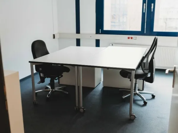 Abschließbares Büro in Köln (Sülz) – Helle und gut geschnittene Büroräume in Sülz mit Top Anbindung — Bild 8