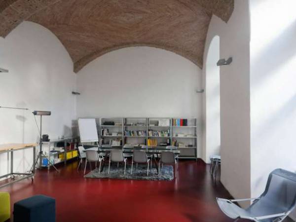 Arbeitsplatz nahe Votivkirche mit großzügigem Besprechungs-/Seminarraum  -  Ab sofort zu mieten! — Bild 3