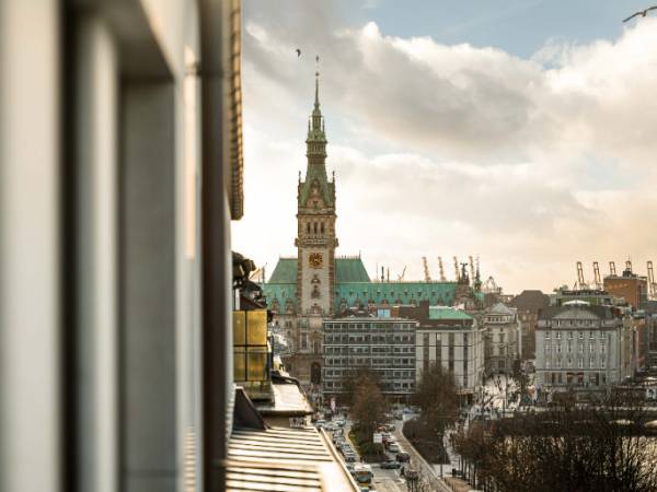 Repräsentative Büros & Coworking mit Alsterblick in Hamburg Altstadt — Bild 2