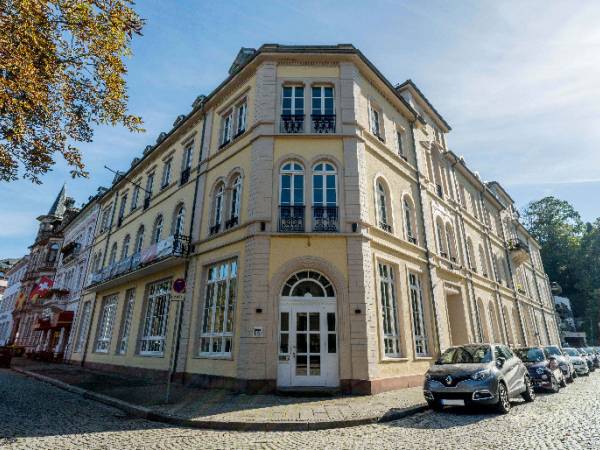 Kreativer Coworking Space & Teambüros im Jugendstil in Baden-Baden — Bild 1