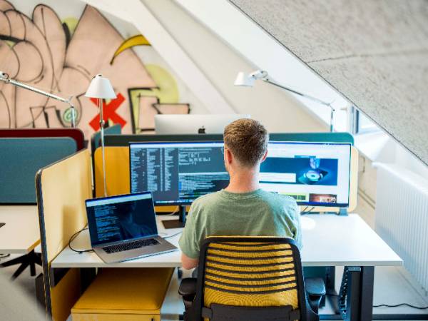 Flexibles Coworking im Gründerzeit-Fabrikgebäude in Karlsruhe — Bild 8