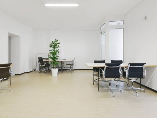 Schreibtischplatz in Berlin (Friedrichshain) – Arbeitsplätze in Berlin Friedrichshain / — Bild 5