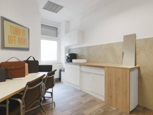 Schreibtischplatz in Berlin (Friedrichshain) – Arbeitsplätze in Berlin Friedrichshain / — Bild 7