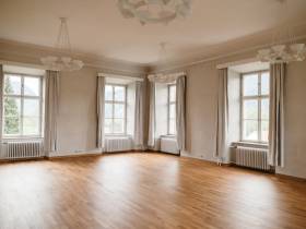 Repräsentativer Büroraum mit Seeblick ab sofort zu vermieten