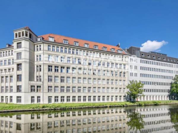 Moderne Bürofläche mit Wasserblick in Berlin Neukölln — Bild 8
