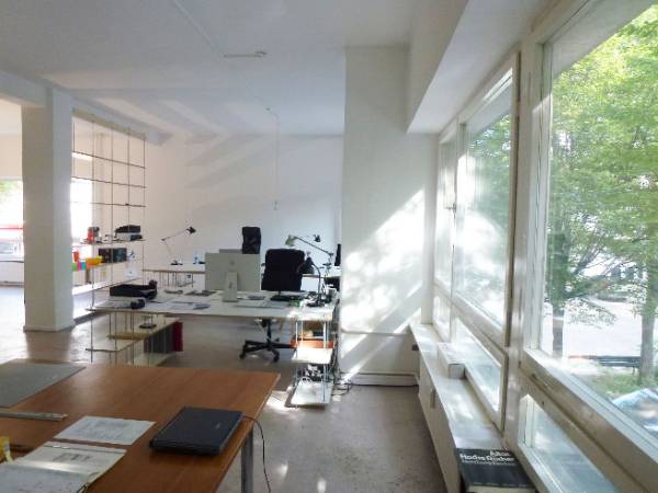 Schreibtischplatz in Berlin (Moabit) – Helle Loft-Bürogemeinschaft für Kreative in Berlin-Moabit — Bild 2