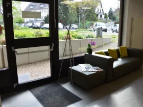Helle, moderne Bürogemeinschaft in Köln-Westhoven