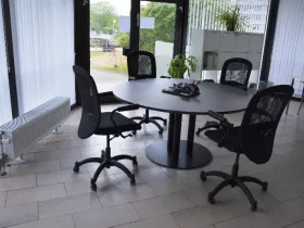 Produktive Bürogemeinschaft mit flexiblen Arbeitsplätzen in Köln-Porz