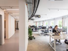 Büroräume verschiedener Größe in top-modernen Büro im Herzberg-Campus