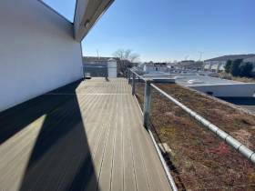 Office mit Dachterrasse