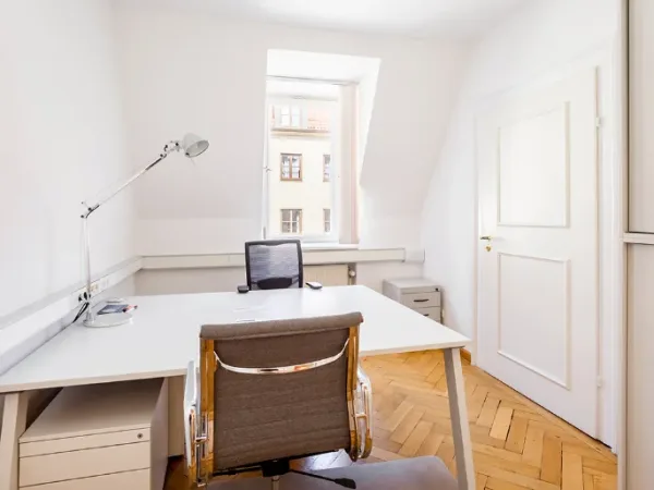 Abschließbares Büro in München (Altstadt) – Ruhige und zentrale Bürogemeinschaft in München-Altstadt — Bild 1