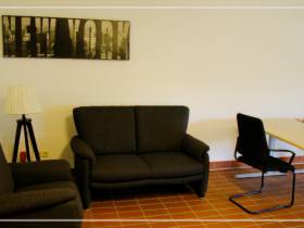 Coworking-Space / Schreibtisch in Coworking Gemeinschaft