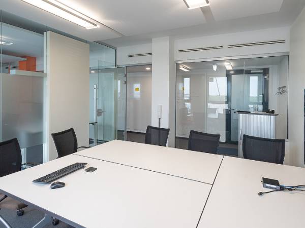 Helle, moderne Bürogemeinschaft in Berlin-Adlershof — Bild 3