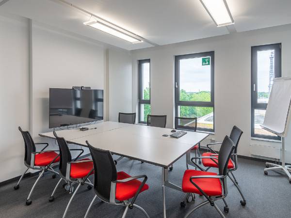 Helle, moderne Bürogemeinschaft in Berlin-Adlershof — Bild 5