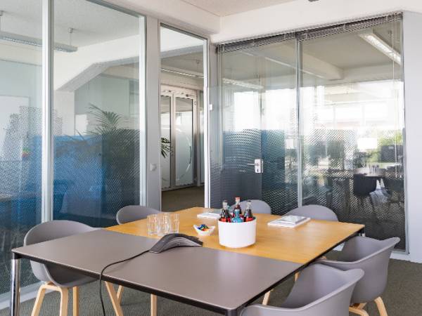 Separate, moderne Bürofläche im Medienhafen, Düsseldorf-Hafen — Bild 1