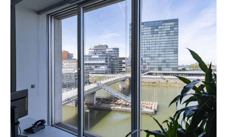 Büro auf Zeit Kaistraße Düsseldorf Hafen