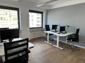 Möbliertes, modernes Büro für bis zu 4 Personen