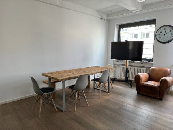 Abschließbares Büro in Köln (Altstadt-Nord) – Möblierte Bürofläche (Shared Office) zu vermieten – 150qm, 3 Tage pro Woche — Bild 4