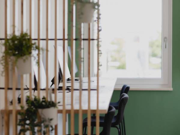 Lichtdurchflutetes Büro und Coworking in Unterschleißheim — Bild 1