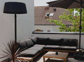 Lichtdurchflutetes Büro und Coworking in Unterschleißheim — Bild 2