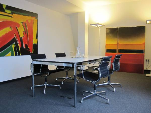 Modernes Büro in exklusiver Bürogemeinschaft in Frankfurt Westend-Nord — Bild 5