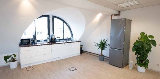 Atelier-artige Büros zur Untervermietung