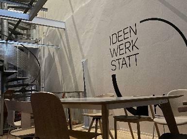 Projekt und Meetingraum in historischem Backsteingebäude — Bild 2