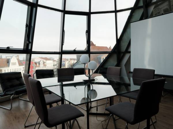 Schreibtischplatz in Berlin (Neukölln) – Helle Bürogemeinschaft mit Weitsicht in Berlin-Neukölln — Bild 4