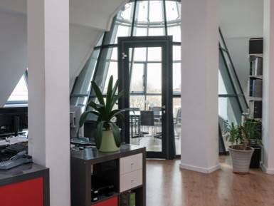 Schreibtischplatz in Berlin (Neukölln) – Helle Bürogemeinschaft mit Weitsicht in Berlin-Neukölln — Bild 6