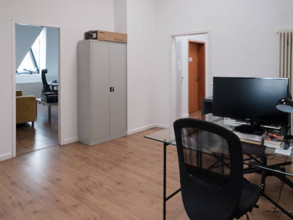 Schreibtischplatz in Berlin (Neukölln) – Helle Bürogemeinschaft mit Weitsicht in Berlin-Neukölln — Bild 7