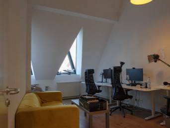 Schreibtischplatz in Berlin (Neukölln) – Helle Bürogemeinschaft mit Weitsicht in Berlin-Neukölln — Bild 1