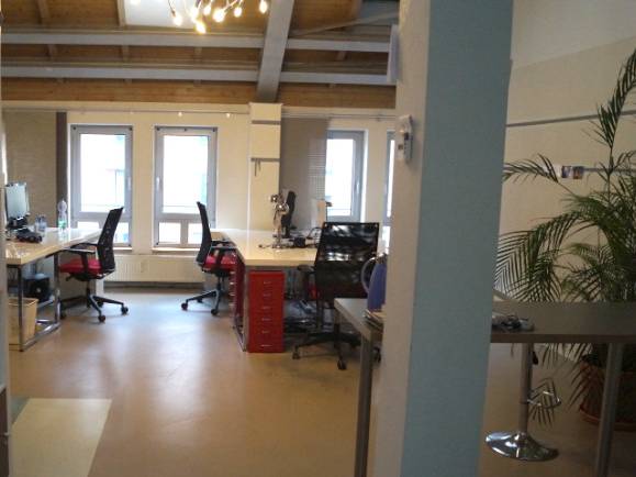 Inspirierende Bürogemeinschaft in historischer Zeise-Fabrik in — Bild 2