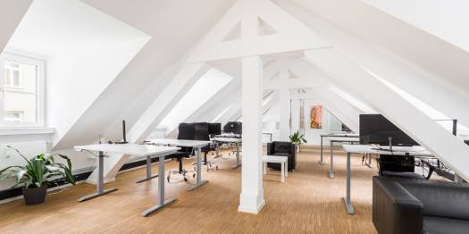 Eigenes Stockwerk im Gründerzeit Rückgebäude