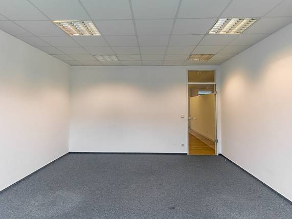 Abschließbares Büro in Hamburg (Altstadt) – Heller Büroraum in Bürogemeinschaft in Hamburg-Altstadt — Bild 2