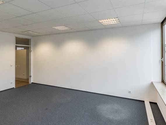 Abschließbares Büro in Hamburg (Altstadt) – Heller Büroraum in Bürogemeinschaft in Hamburg-Altstadt — Bild 3