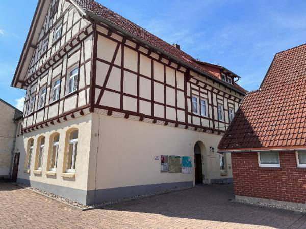 Ruhige Bürogemeinschaft mit guter Anbindung in Schleusingen-Hinternah — Bild 6