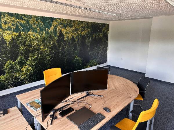 Ruhige Bürogemeinschaft mit guter Anbindung in Schleusingen-Hinternah — Bild 2
