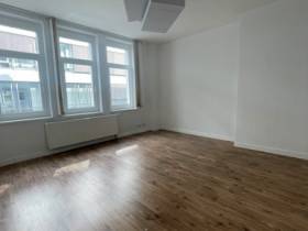 Büro für bis zu 4 Personen
