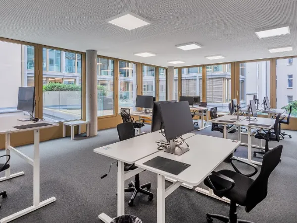 Bürofläche in Berlin (Mitte) – Lichtdurchflutete Büroräume in Berlin-Mitte — Bild 3